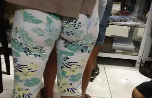 سگ ماده زد فیلم کوتاه سکسی اینستاگرام پایین جاده و وارد بوته