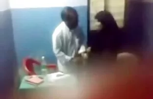 انجمن سردستهزنان خواننده اپرا Lexi دانیلز پاک بیدمشک او با یک کلیپهای سکسی کوتاه قلم برای خود ارضایی