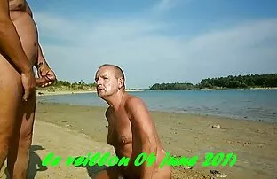 یک مرد سیاه و سفید سخت fucks در یک زن آسیایی الاستیک بر روی نیمکت, که با میل عمیق و ارگاسم وحشی خوش گسترش می یابد پاهای او و اجازه می کلیپ های سکسی کوتاه دهد تا مودار, ضخیم, خروس سیاه و سفید به چوب