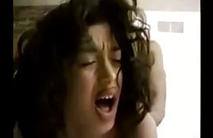 نوجوان ورزش ها fucks در آشپزخانه با فیلم کوتاه سکسی اینستاگرام لوله کش