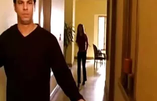 فاحشه تصمیم گرفت برای رفتن به عنوان یک خدمتکار کار می کنند ، اما در اینجا او را به فیلم کوتاه سکسی کسب رابطه جنسی