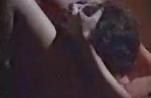 نوجوان ورزش sex کوتاه ها می دهد ماساژ آلت تناسلی مرد به یک مرد بالغ