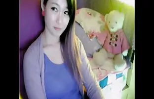 دختر با بیدمشک فیلم کوتاه سکسی عربی مودار بازی می کند با dildo