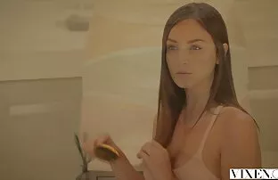 لوله فیلم کوتاه کون کش licked از یک ورزش تنها