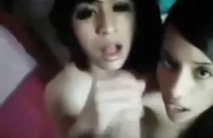 مرد آنا به خیابان و جو در زمان و به او پیشنهاد پخش فیلم کوتاه سکسی یک رابطه جنسی
